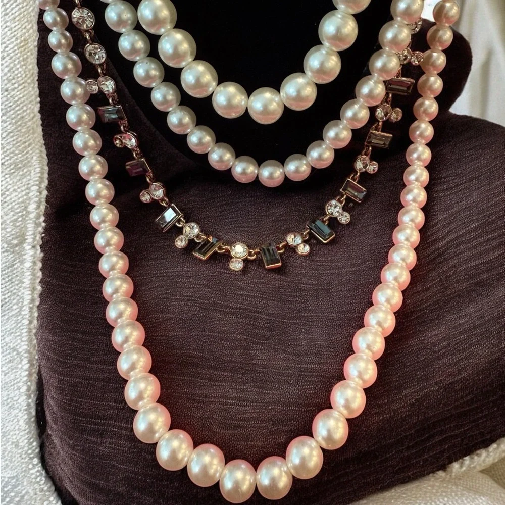 Vintage Elegant Pearl and Black Beaded‎ Necklace Set